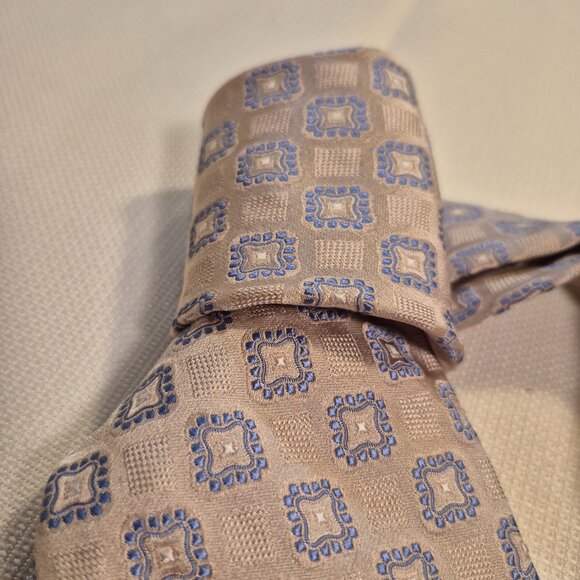 HARRY ROZEN Silk Tie - Picture 5 of 14